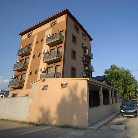 La Mare Darius Mihai Navodari Exterior photo